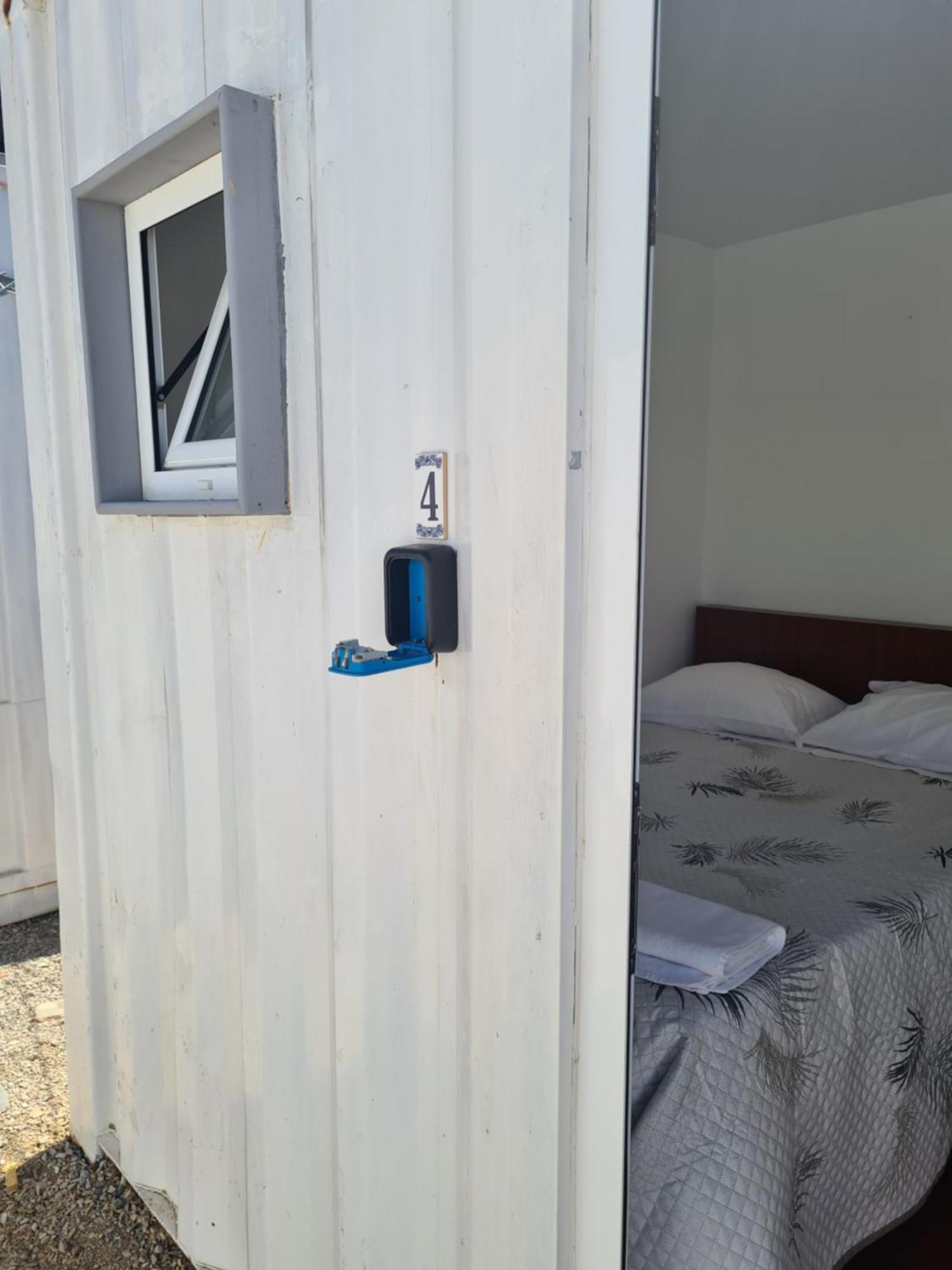 بيت شباب Casa Vale Ecotainer Lisboa المظهر الخارجي الصورة