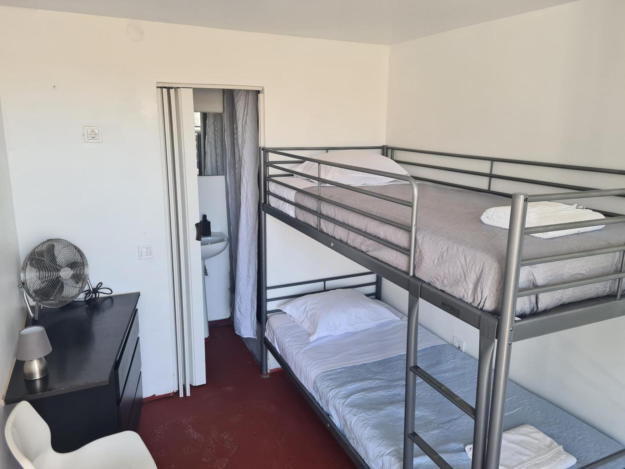 بيت شباب Casa Vale Ecotainer Lisboa المظهر الخارجي الصورة
